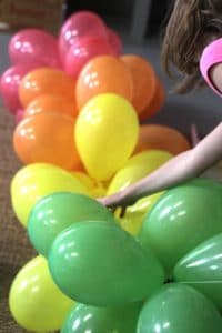 como-amarrar-globos-para-decorar-4